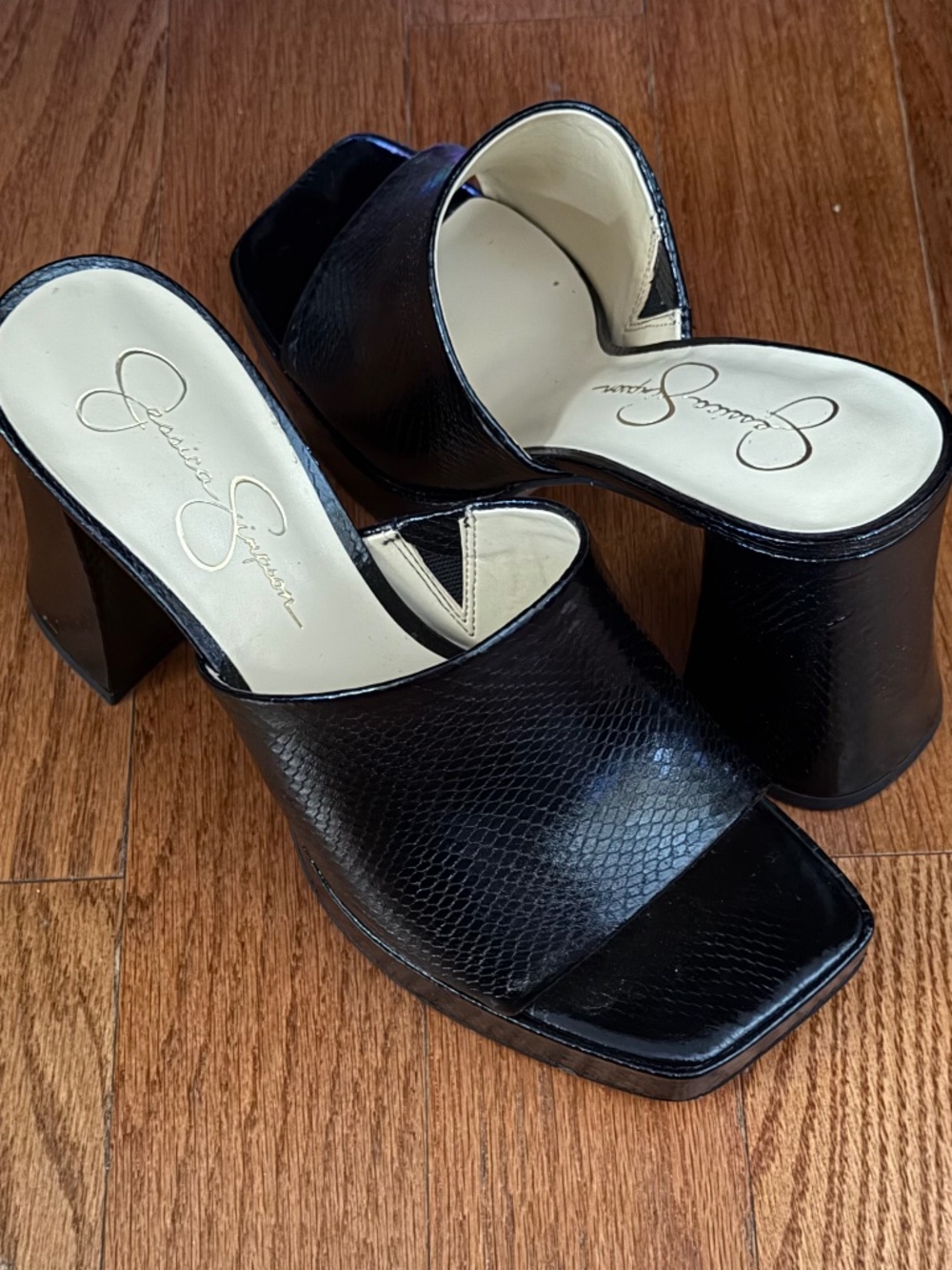 NEW- Jessica Simpson Size 9 Block Heel/Platform Mules